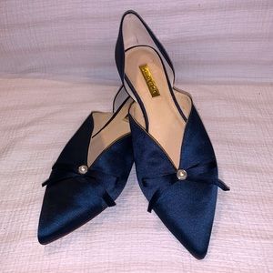 Louise et Cie Navy blue size 6.5